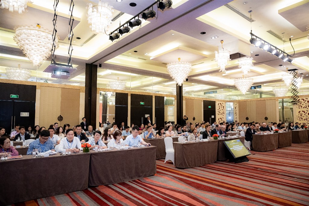 Media.NewsItem.ImageAlternateTextFormat