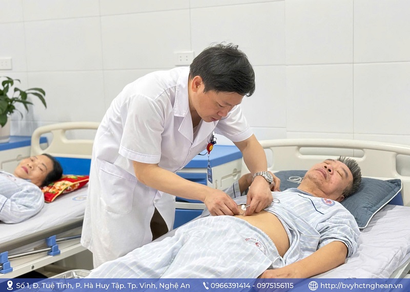 Media.NewsItem.ImageAlternateTextFormat