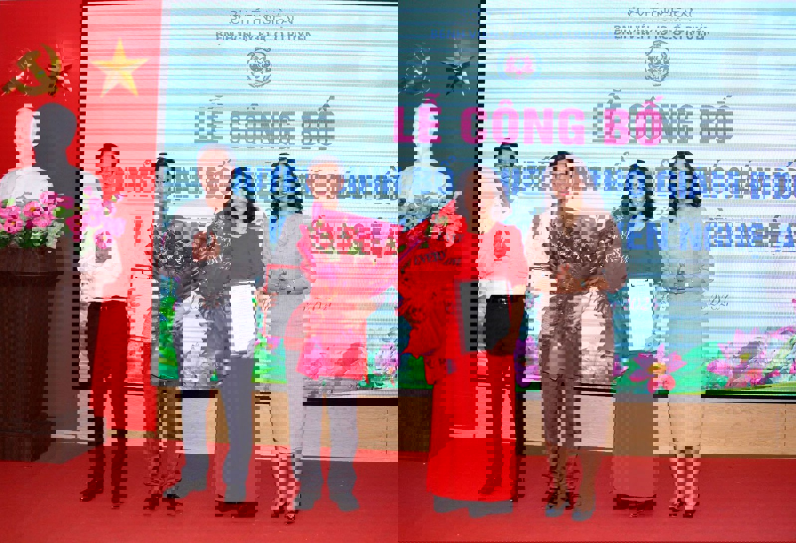 Media.NewsItem.ImageAlternateTextFormat