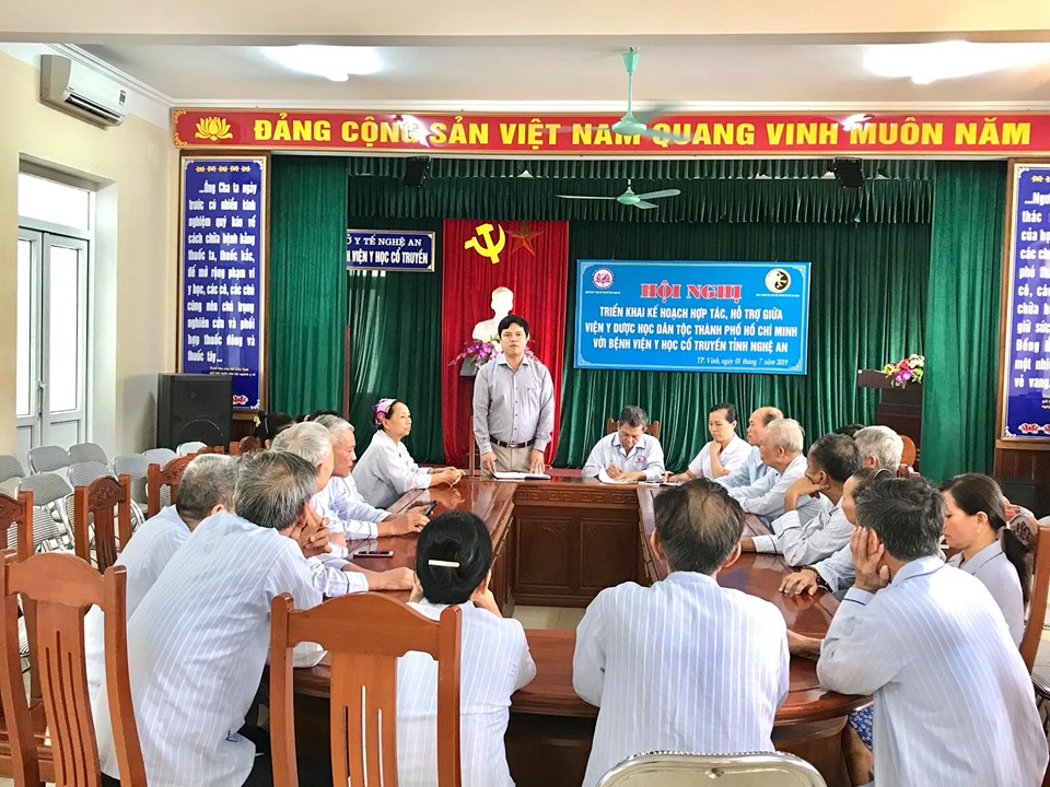 Media.NewsItem.ImageAlternateTextFormat