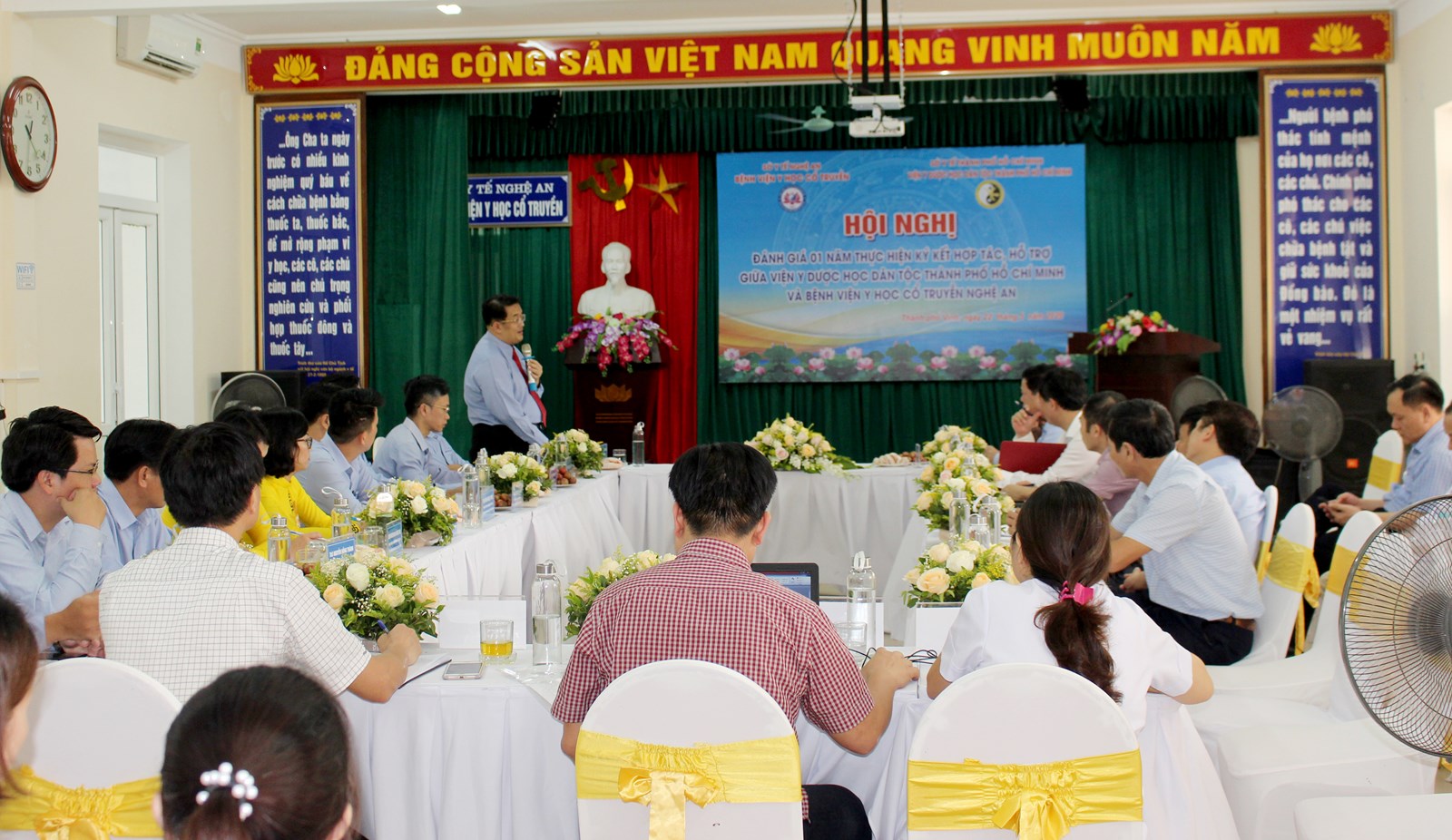 Media.NewsItem.ImageAlternateTextFormat