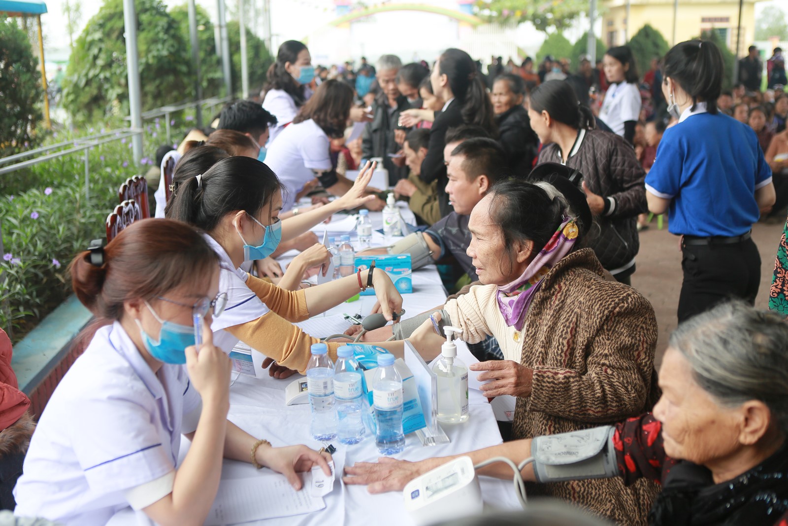 Media.NewsItem.ImageAlternateTextFormat