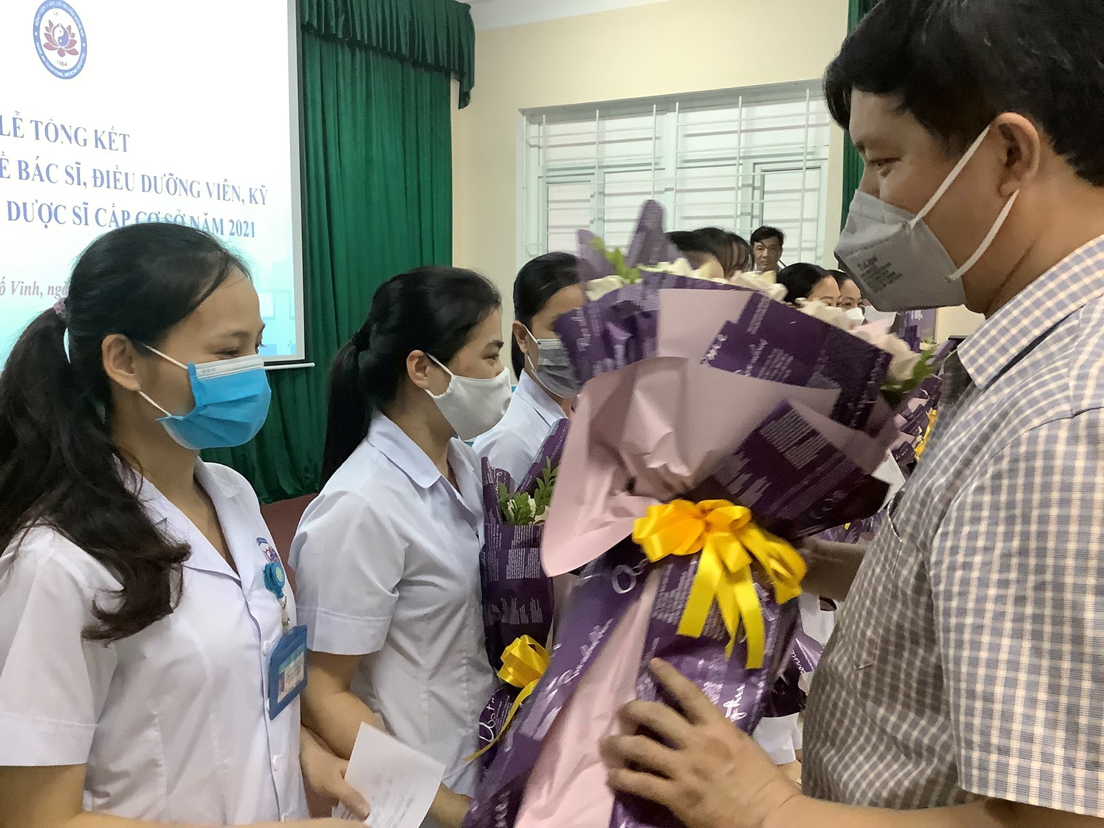 Media.NewsItem.ImageAlternateTextFormat