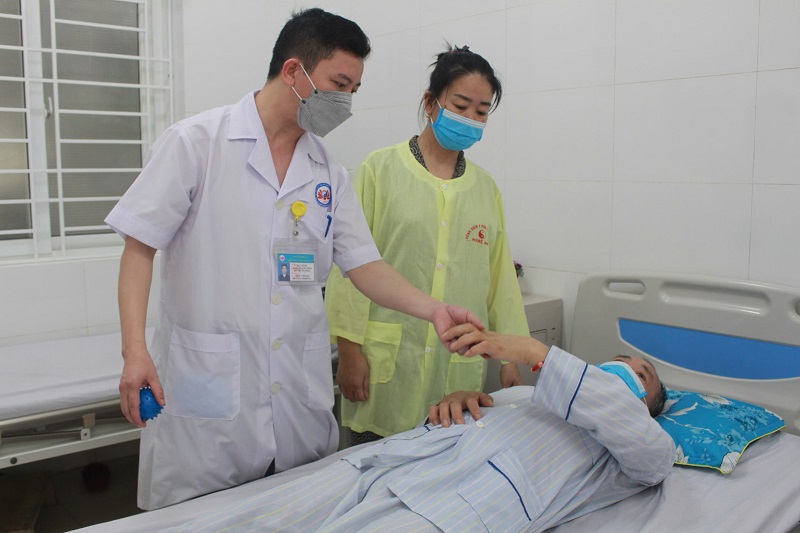 Media.NewsItem.ImageAlternateTextFormat